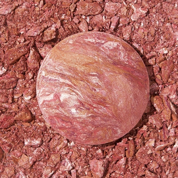 🦋 Laura Geller Baked Blush-N-Brighten Marbleized Blush (In Apricot Berry) - Picture 7 of 12